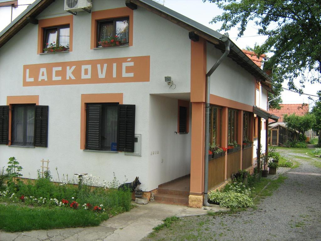 Farm Stay Lackovic Bilje Buitenkant foto